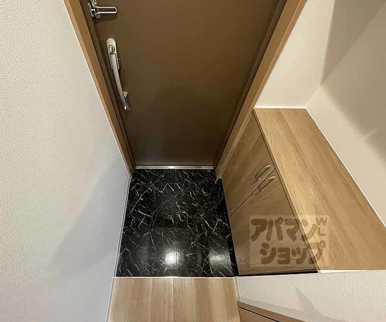 ベルビュー七条河原町の玄関写真