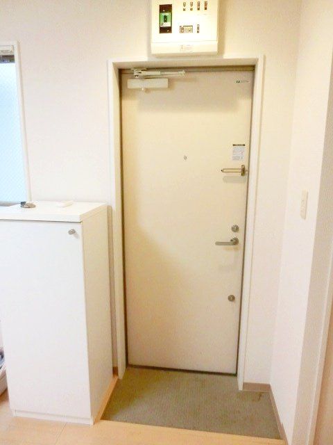 玄関　シューズボックス付の玄関☆