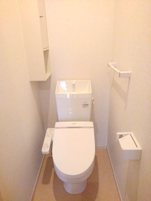 トイレ　同型モデル