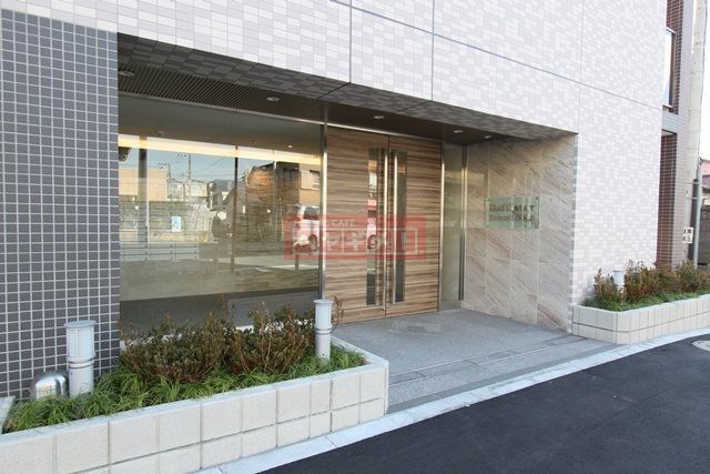 エントランス　同建物参考写真