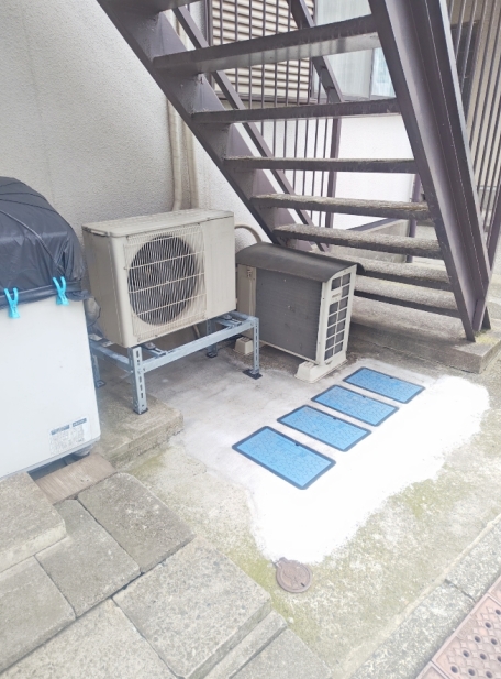 エントランス　建物入口・駐輪スペース☆