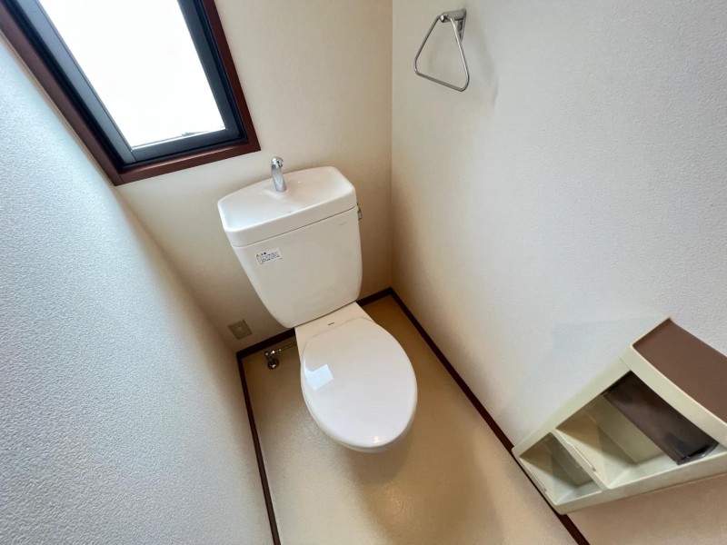 ＪＲ筑豊本線 中間駅 徒歩3分 2階建 築24年のトイレ写真