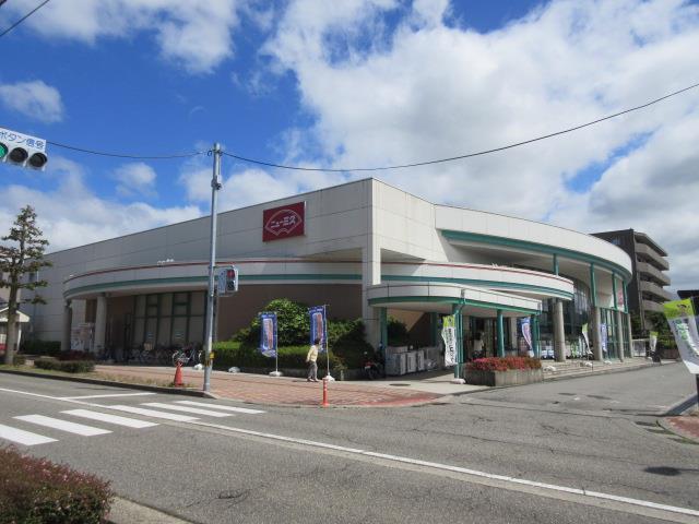 スーパー　（株）ニュー三久 泉が丘店（スーパー）まで421m