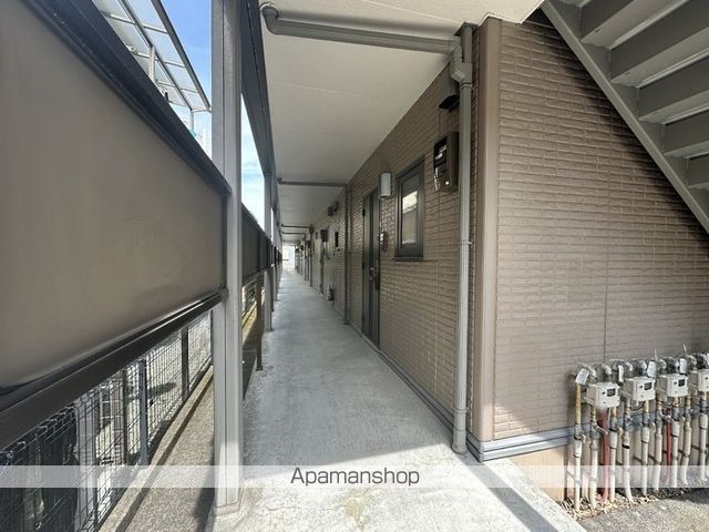 静岡鉄道静岡清水線 新静岡駅 バス乗車時間：14分 最寄りバス停で下車 徒歩5分 2階建 築22年の外観写真