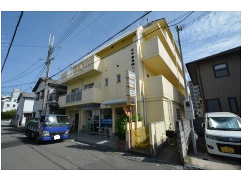 建物外観　モニター付きインターホンで安心です♪