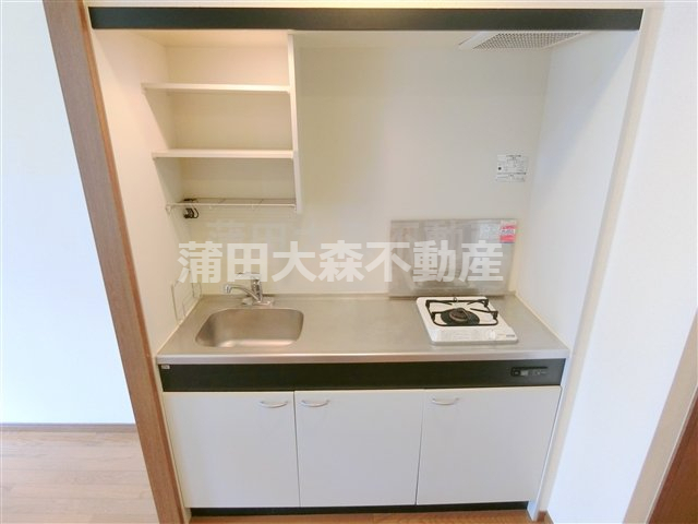 キッチン　1口ガスキッチンですが、まな板が置ける調理スペースのある大き
