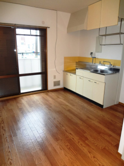 居室・リビング　東口ハイツ