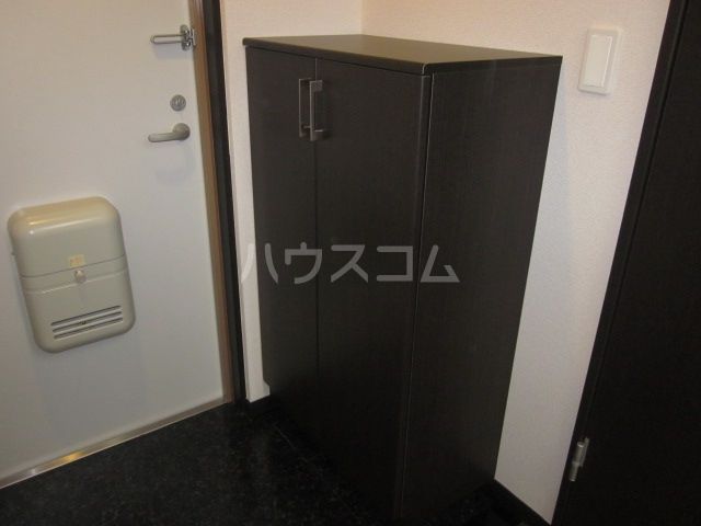 ヴァンベール加納の玄関写真