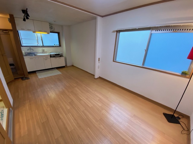 地下鉄長堀鶴見緑地線 蒲生四丁目駅 徒歩9分 5階建 築41年の居間写真