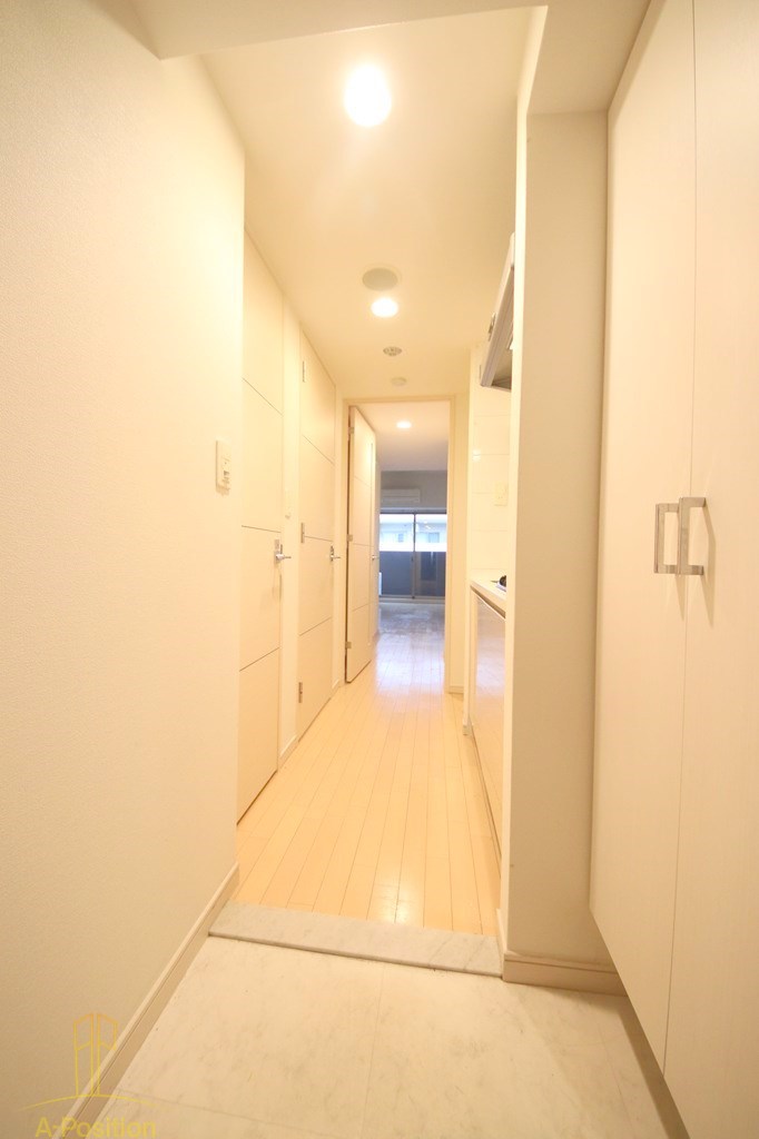 地下鉄谷町線 天満橋駅 徒歩5分 12階建 築16年の玄関写真