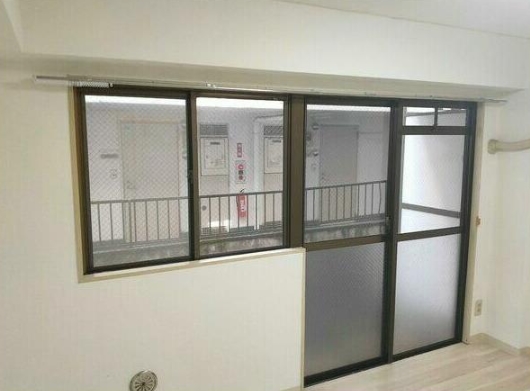 京急本線 八丁畷駅 徒歩13分 4階建 築39年の内装写真
