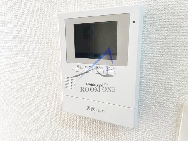 セキュリティ　モニター付きインターホンです。