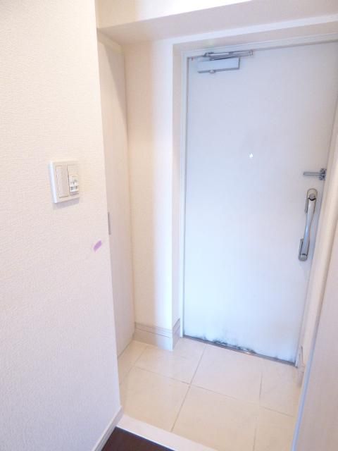 ドルチェ東京押上TWINS壱番館の玄関写真