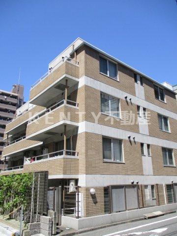 建物外観　落ち着いた雰囲気の外観です