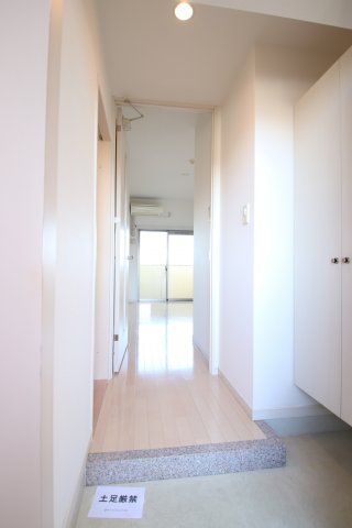 コンダクト福岡東の玄関写真