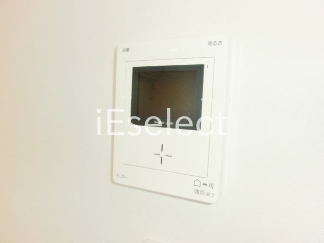 その他設備　防犯ＴＶモニター付きのドアホン。