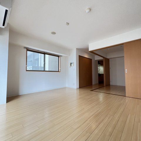 居室・リビング　同仕様タイプです