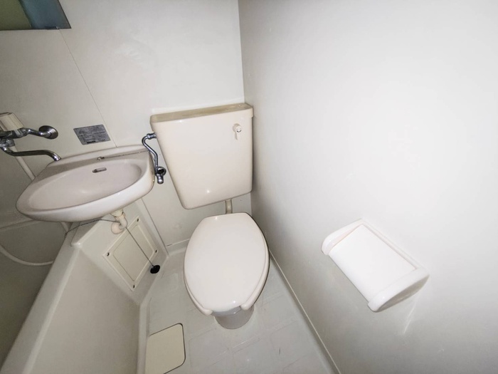 板柳ビルのトイレ写真