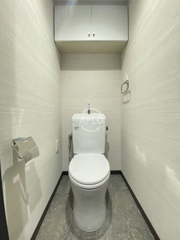 地下鉄御堂筋線 淀屋橋駅 徒歩15分 14階建 築28年のトイレ写真