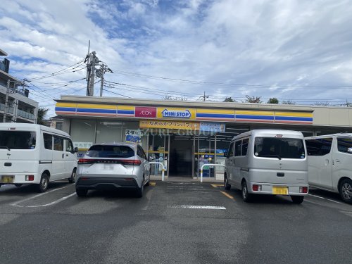 コンビニ　ミニストップ青葉荏田町店（コンビニ）まで1757m