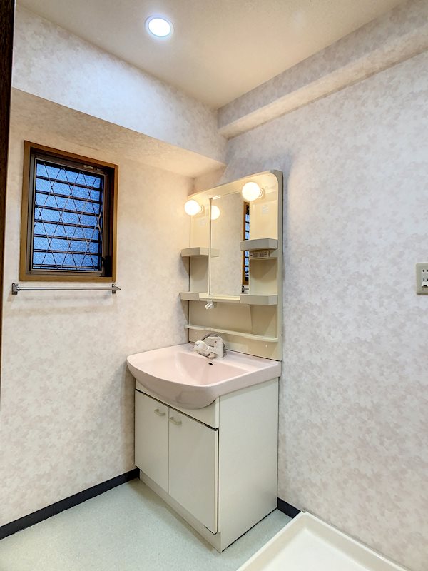 洗面設備　※他部屋の写真です