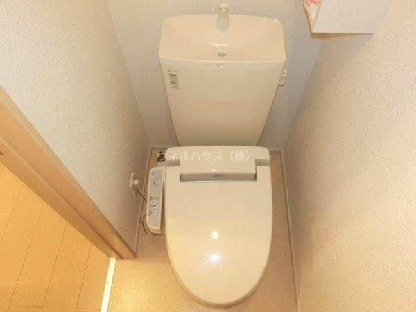 トイレ　ウォシュレット！