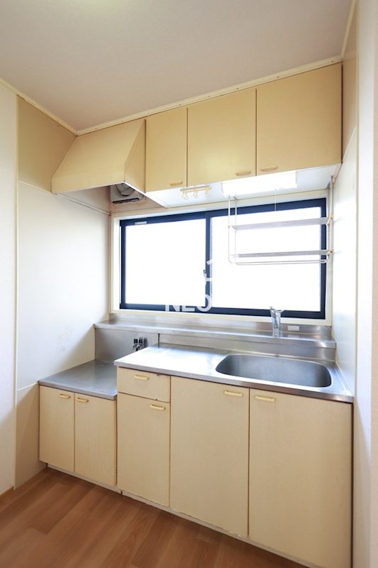 キッチン　※同一仕様の別部屋写真の為、現況優先となります。