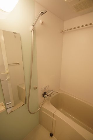 バス・シャワールーム　「人気条件のバス・トイレ別」
