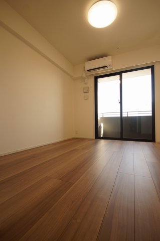 居室・リビング　「南西向きのお部屋です。」