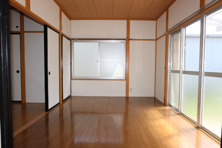 居室・リビング　洋室(東)