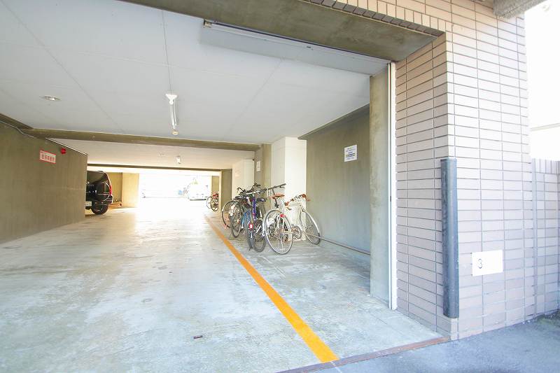 駐車場　駐車場・駐輪場