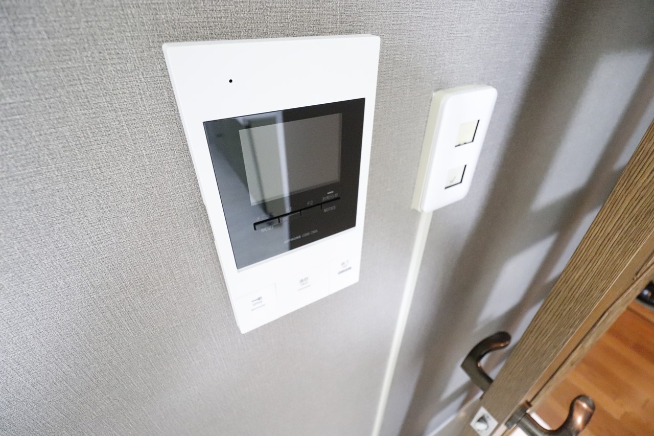 セキュリティ　※同物件、別部屋の写真です。