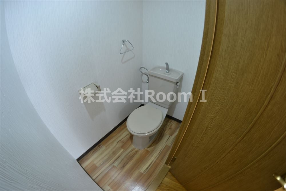 トイレ　清潔感のあるトイレです