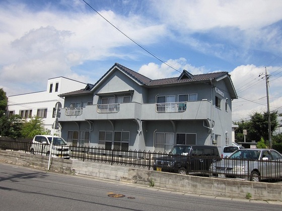 岡山市北区矢坂西町のアパートの建物外観