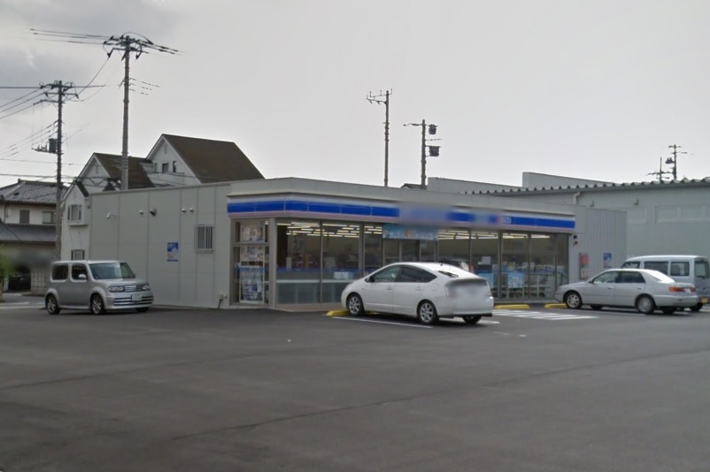 コンビニ　ローソン前橋天川大島店（コンビニ）まで830m