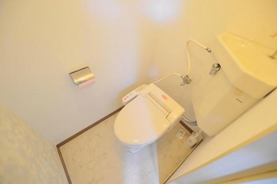 トイレ　嬉しいウォシュレット付き☆