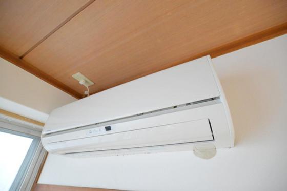 その他設備　各居室にエアコンを完備♪
