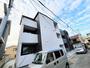 瓢箪山駅より徒歩5分 築3年6ヶ月 3階建の賃貸物件