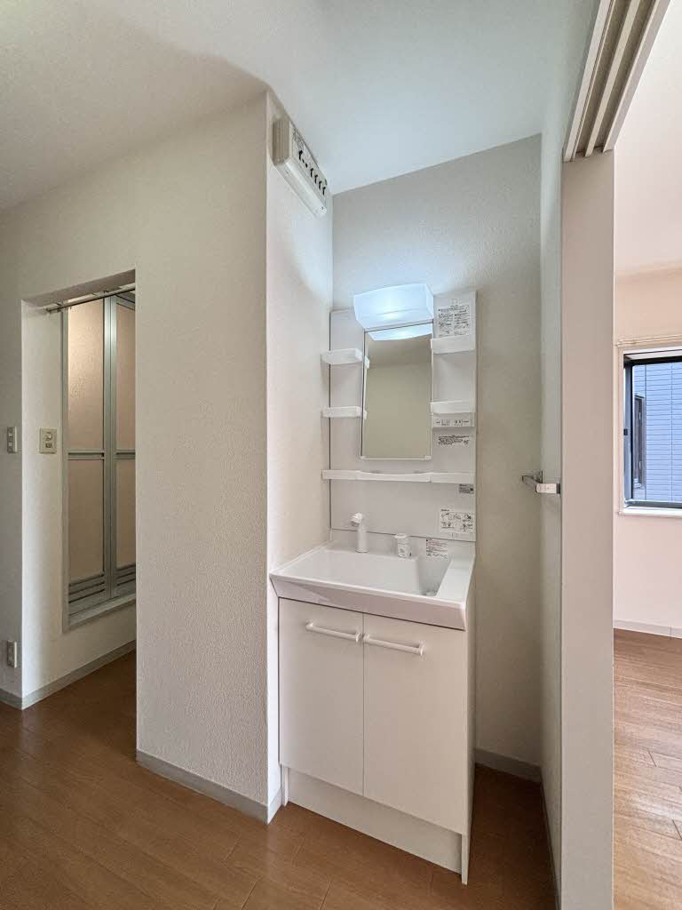 洗面設備　シャワー付洗面台♪