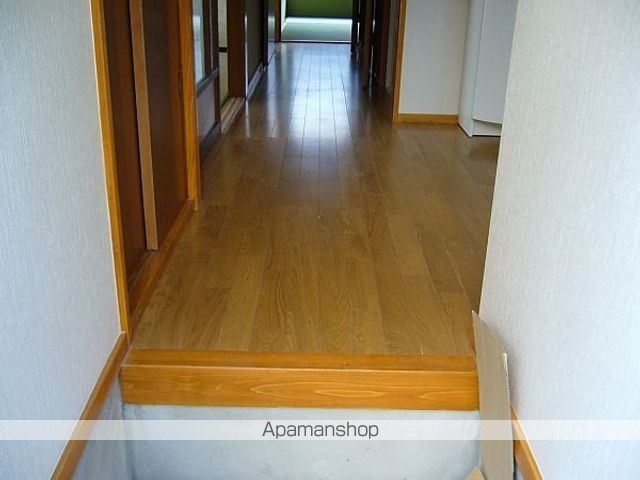 一戸建ての玄関写真