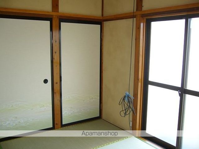 一戸建ての居間写真