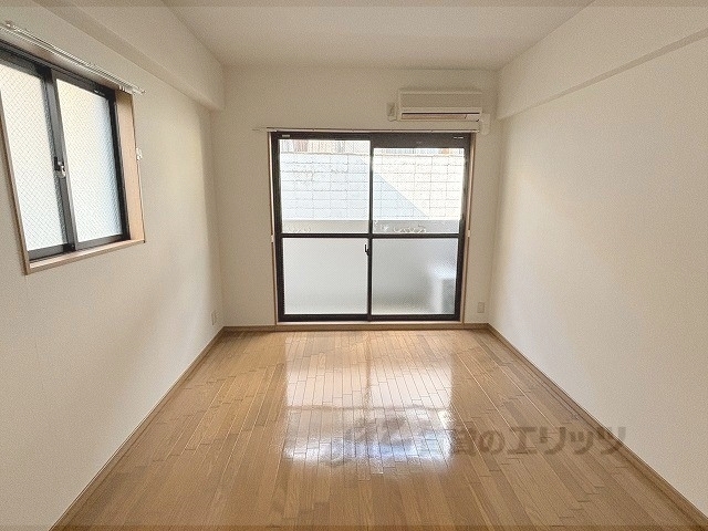 居室・リビング　洋室