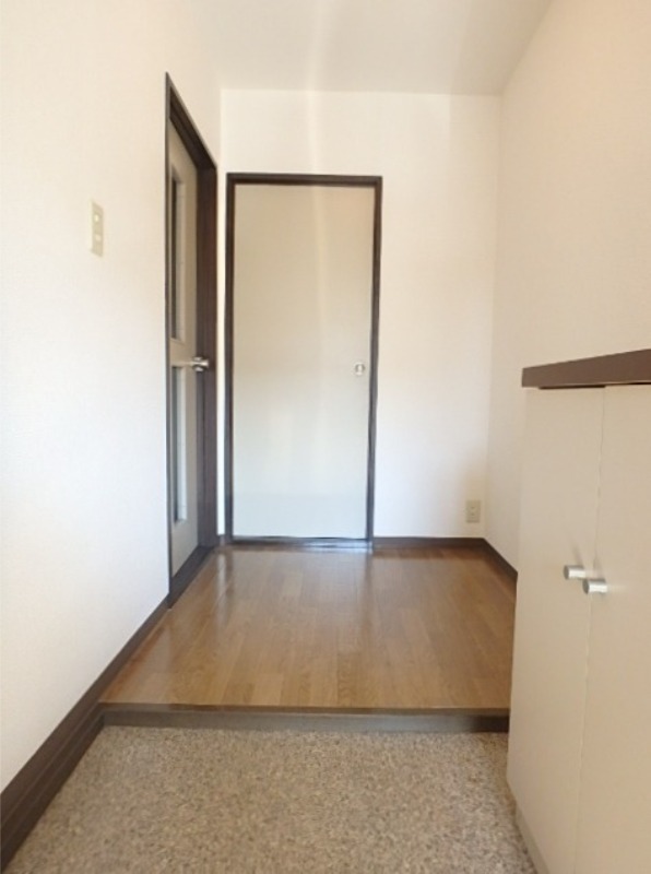 玄関　図面と現状に相違がある場合には現状を優先