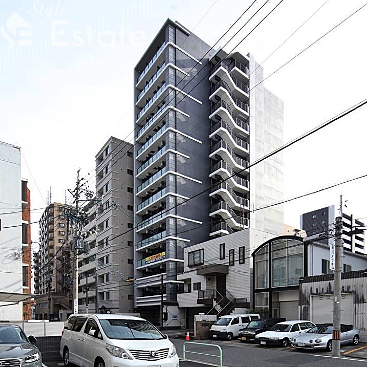 名古屋市中区千代田のマンションの建物外観