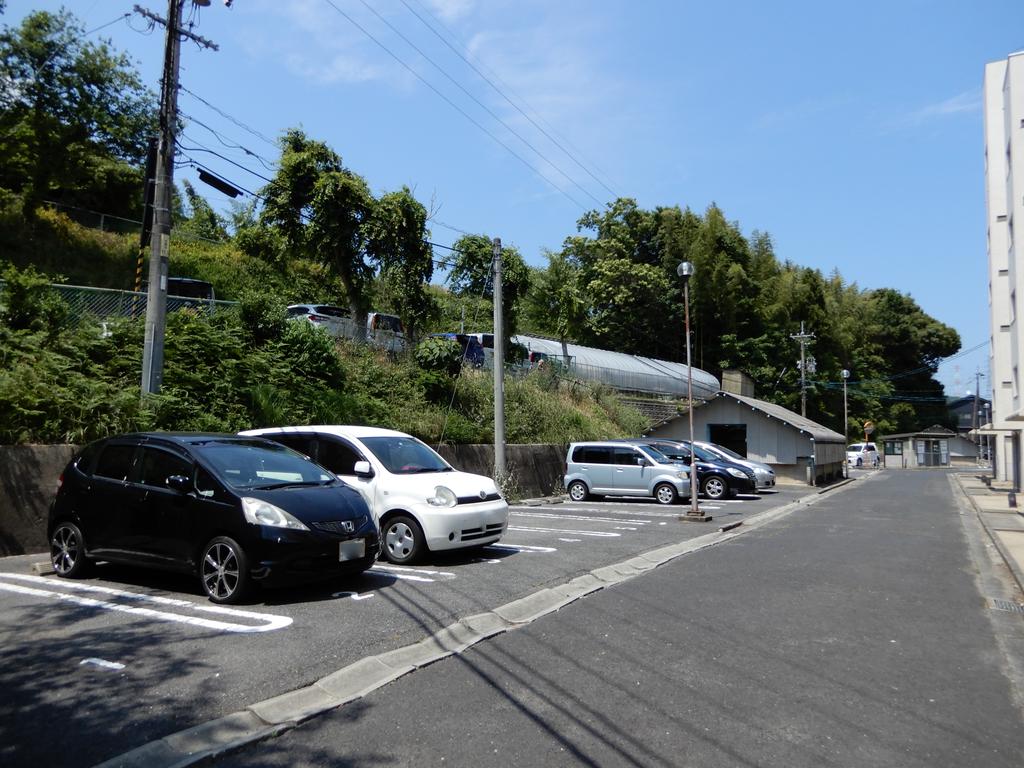 【ビレッジハウス竹矢　1号棟の駐車場】