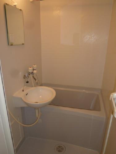 バス・シャワールーム　バス・トイレ独立タイプ