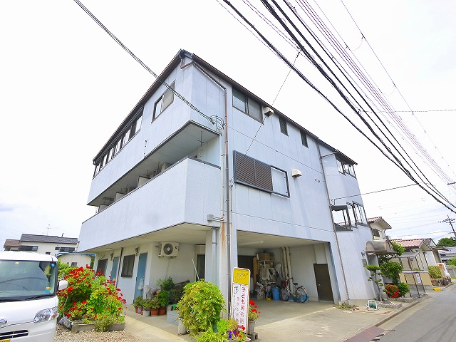 磯城郡田原本町大字阪手のマンションの建物外観