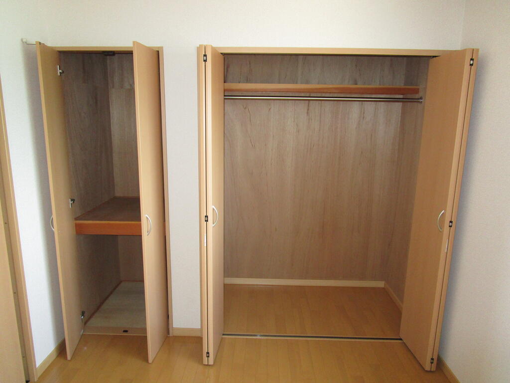 収納　2階6帖洋室クローゼット