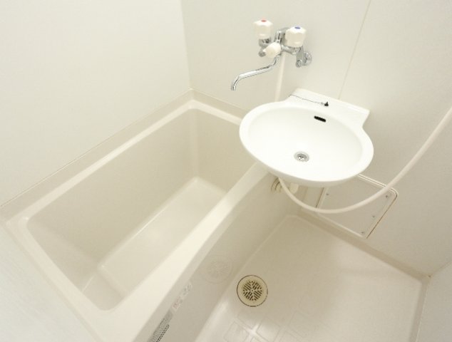 バス・シャワールーム　日々の疲れを癒すお風呂付です