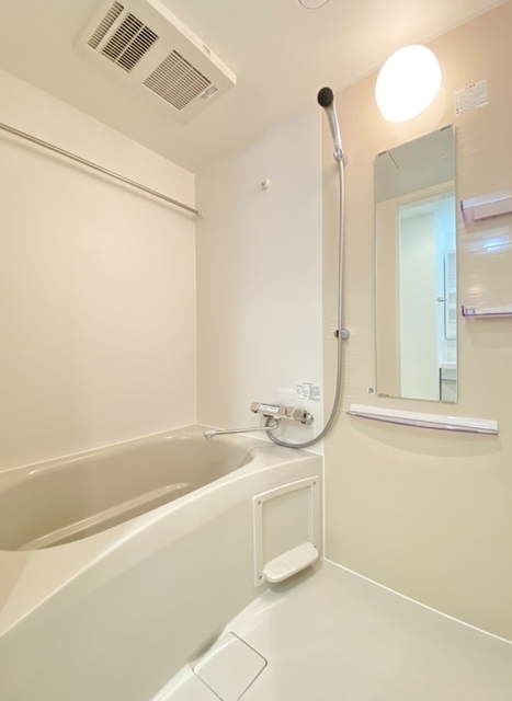 バス・シャワールーム　浴室乾燥・暖房付き